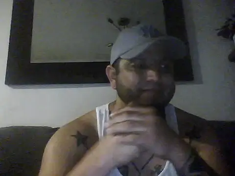 HOTB0Y18 online show from 04-22-26, 07:15