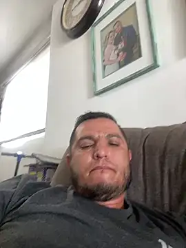 HOTB0Y18 online show from 06-03-26, 10:14