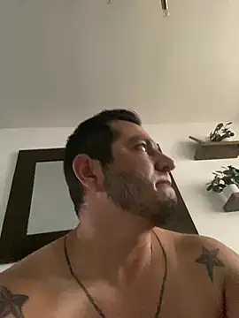 HOTB0Y18 online show from 05-11-26, 02:29