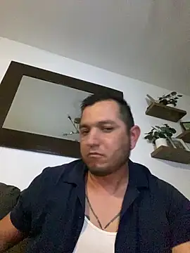 HOTB0Y18 online show from 04-23-26, 07:26