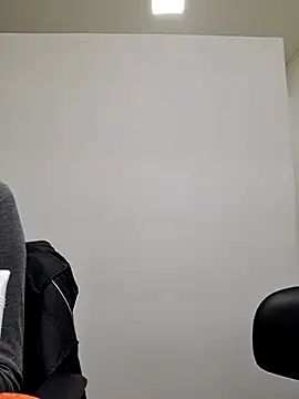 AlejoXMP2026 online show from 04-15-26, 03:16