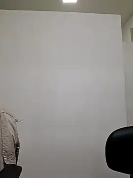 AlejoXMP2026 online show from 04-10-26, 03:52