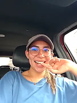 Snapshot of EimyBlake chatting on 03-28-26, 05:47 EimyBlake online show from 03-28-26, 05:47