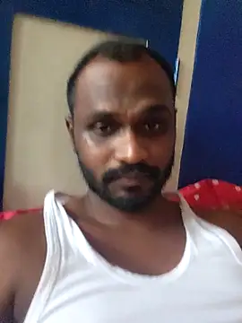 Snapshot of singletamilguy chatting on 03-22-26, 11:01 singletamilguy online show from 03-22-26, 11:01