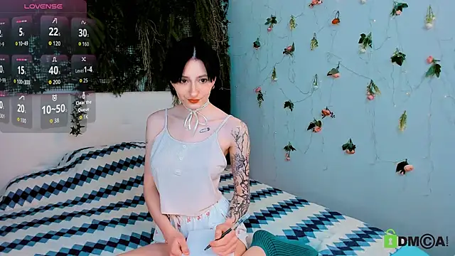 Snapshot of Kira__Cutie chatting on 06-02-26, 08:42 Kira Cutie online show from 06-02-26, 08:42