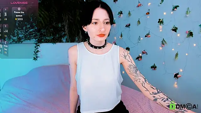 Snapshot of Kira__Cutie chatting on 06-04-26, 09:52 Kira Cutie online show from 06-04-26, 09:52