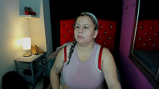 ScarletBigTitties online show from 04-15-26, 11:59