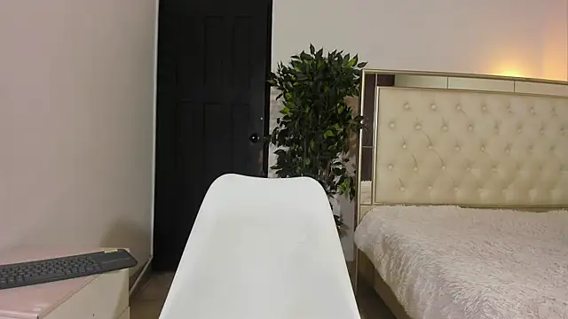 Im XanderSmith online show from 04-12-26, 07:17