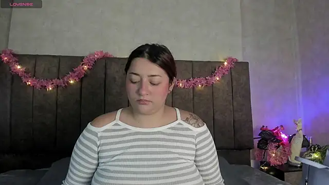 Snapshot of Airam_Wone chatting on 05-13-26, 09:22 Airam Wone online show from 05-13-26, 09:22