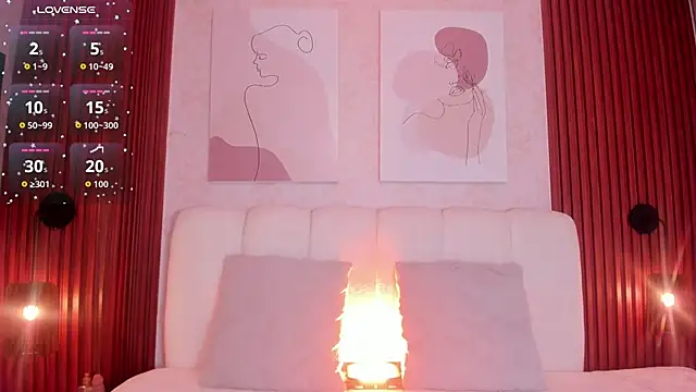Snapshot of Maiasweet_ chatting on 06-14-26, 01:57 Maiasweet online show from 06-14-26, 01:57