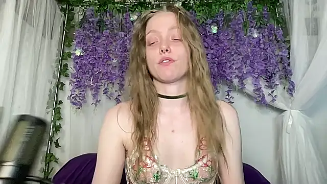 ElfGirlAna online show from 07-10-26, 03:01