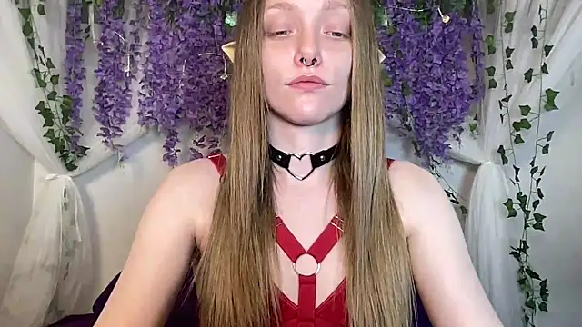Snapshot of ElfGirlAna chatting on 04-16-26, 03:35 ElfGirlAna online show from 04-16-26, 03:35