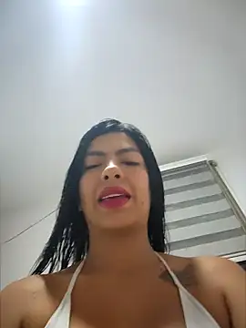 Snapshot of Noa_rousse01 chatting on 04-12-26, 10:24 Noa rousse01 online show from 04-12-26, 10:24