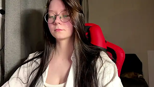 AureaCake online show from 03-19-26, 06:30