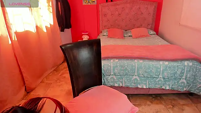 Snapshot of Sofia_Hot_Latina chatting on 05-07-26, 07:06 Sofia Hot Latina online show from 05-07-26, 07:06