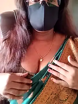 poojag 2 online show from 07-15-26, 05:58