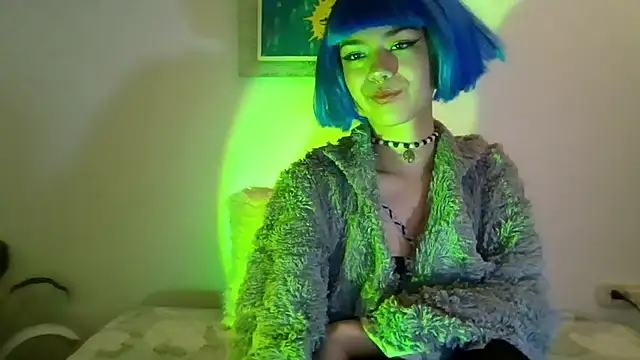 Snapshot of Tabitta_ chatting on 05-18-26, 12:00 Tabitta online show from 05-18-26, 12:00