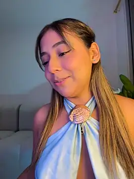 Snapshot of MelodyRey__ chatting on 04-22-26, 01:12 MelodyRey online show from 04-22-26, 01:12