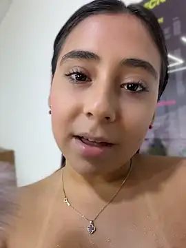 Snapshot of MelodyRey__ chatting on 04-15-26, 12:38 MelodyRey online show from 04-15-26, 12:38