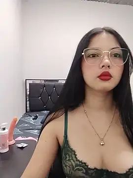 veleria allurin online show from 06-20-26, 12:32