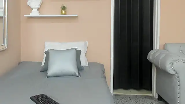  ArchieBlu  online show from 03-21-26, 03:41