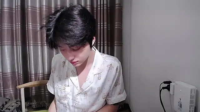 Snapshot of XIAOZHU-01 chatting on 07-13-26, 04:17 XIAOZHU-01 online show from 07-13-26, 04:17