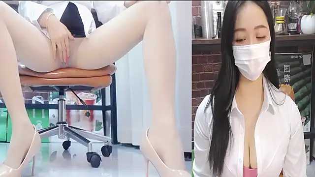 Latte-01 online show from 05-19-26, 01:56