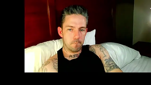 Snapshot of SkylarrGrey chatting on 04-07-26, 05:42 SkylarrGrey online show from 04-07-26, 05:42