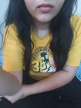 Snapshot of neelam_rawat chatting on 05-18-26, 05:02 neelam rawat online show from 05-18-26, 05:02