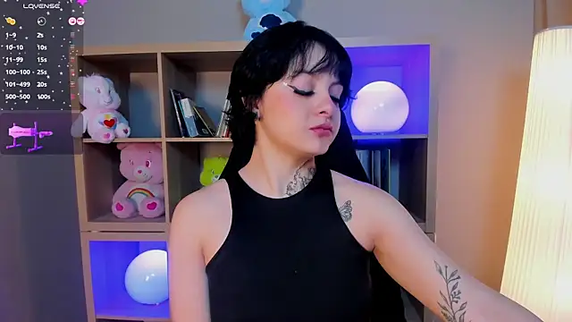 Snapshot of _EmilyRouge_ chatting on 07-04-26, 03:57 EmilyRouge online show from 07-04-26, 03:57