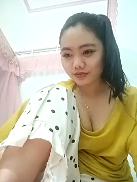 Snapshot of Mi-milan chatting on 03-22-26, 04:38 Mi-milan online show from 03-22-26, 04:38