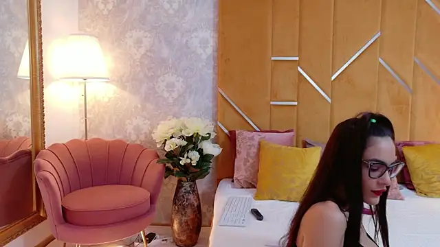 SarahFoxy online show from 05-06-26, 12:42