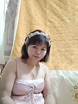 Snapshot of art_po19 chatting on 05-17-26, 10:54 art po19 online show from 05-17-26, 10:54