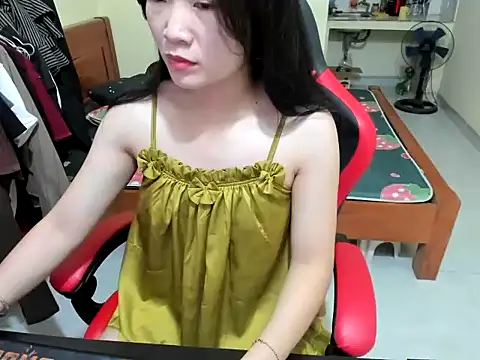 Olivia cute68 online show from 07-05-26, 07:59