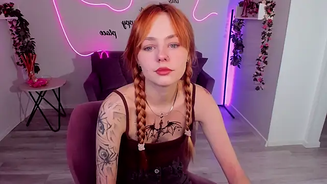 MiaSensitive online show from 04-09-26, 11:38