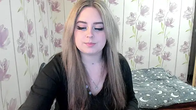 Snapshot of Agathameoww chatting on 05-17-26, 09:48 Agathameoww online show from 05-17-26, 09:48