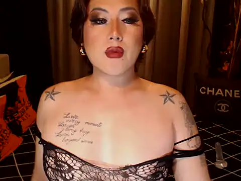 Snapshot of YourMistressAggy chatting on 05-14-26, 07:16 YourMistressAggy online show from 05-14-26, 07:16
