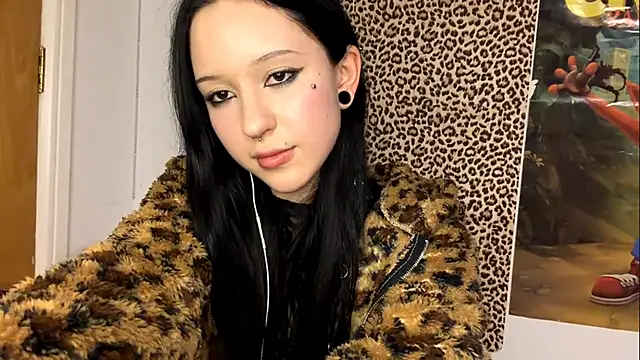 LunaTempted online show from 03-26-26, 07:34