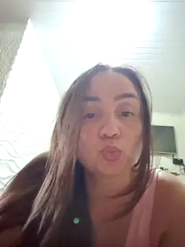 Snapshot of Cannnnndy chatting on 06-11-26, 02:03 Cannnnndy online show from 06-11-26, 02:03