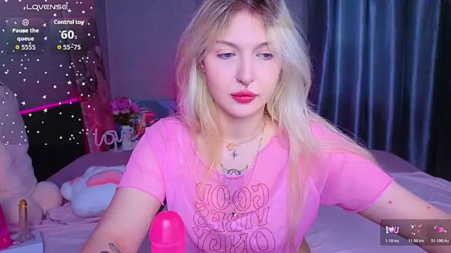 BlondieSummer online show from 05-22-26, 03:10