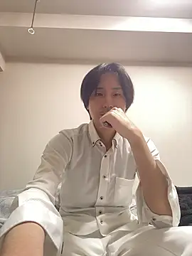 Snapshot of youta200 chatting on 04-13-26, 10:30 youta200 online show from 04-13-26, 10:30