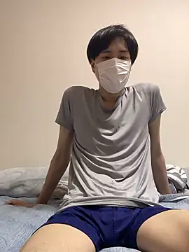 Snapshot of youta200 chatting on 07-26-26, 01:23 youta200 online show from 07-26-26, 01:23