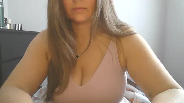 Snapshot of Goddess-GraceX chatting on 05-24-26, 01:22 Goddess-GraceX online show from 05-24-26, 01:22