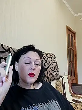 Snapshot of HelgaDennis chatting on 05-11-26, 03:52 HelgaDennis online show from 05-11-26, 03:52