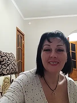 HelgaDennis online show from 04-22-26, 07:09