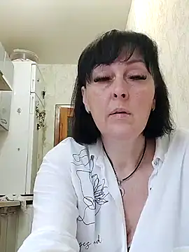 Snapshot of HelgaDennis chatting on 06-07-26, 03:45 HelgaDennis online show from 06-07-26, 03:45