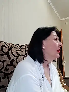 Snapshot of HelgaDennis chatting on 06-15-26, 05:34 HelgaDennis online show from 06-15-26, 05:34