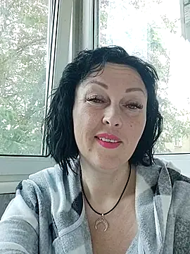 Snapshot of HelgaDennis chatting on 05-22-26, 04:10 HelgaDennis online show from 05-22-26, 04:10