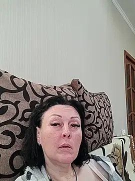 Snapshot of HelgaDennis chatting on 05-14-26, 04:37 HelgaDennis online show from 05-14-26, 04:37