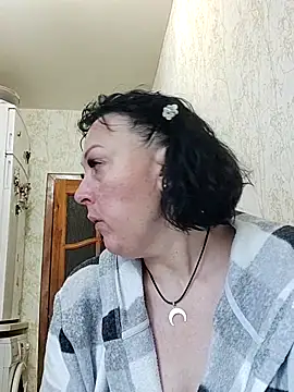 Snapshot of HelgaDennis chatting on 06-05-26, 04:39 HelgaDennis online show from 06-05-26, 04:39